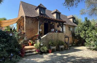 Maison en pierre de 6 pièces principales — photo du bien