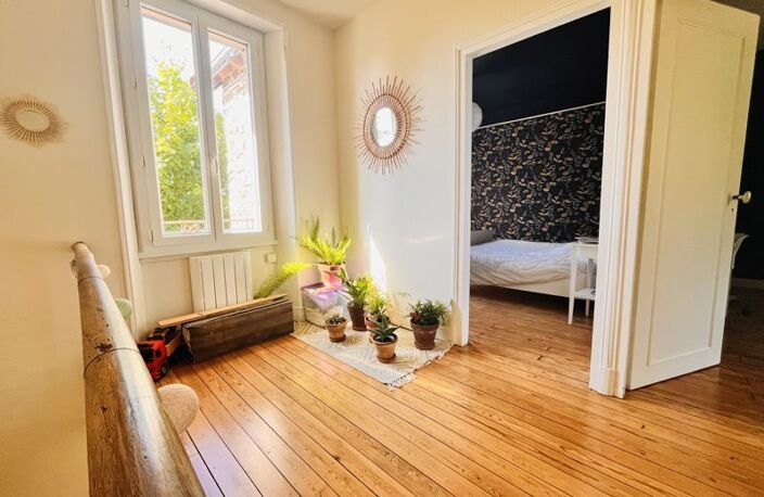 Maison en pierre de 3 pièces principales — photo 4