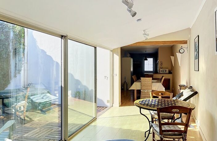 Maison en pierre de 4 pièces principales — photo 3