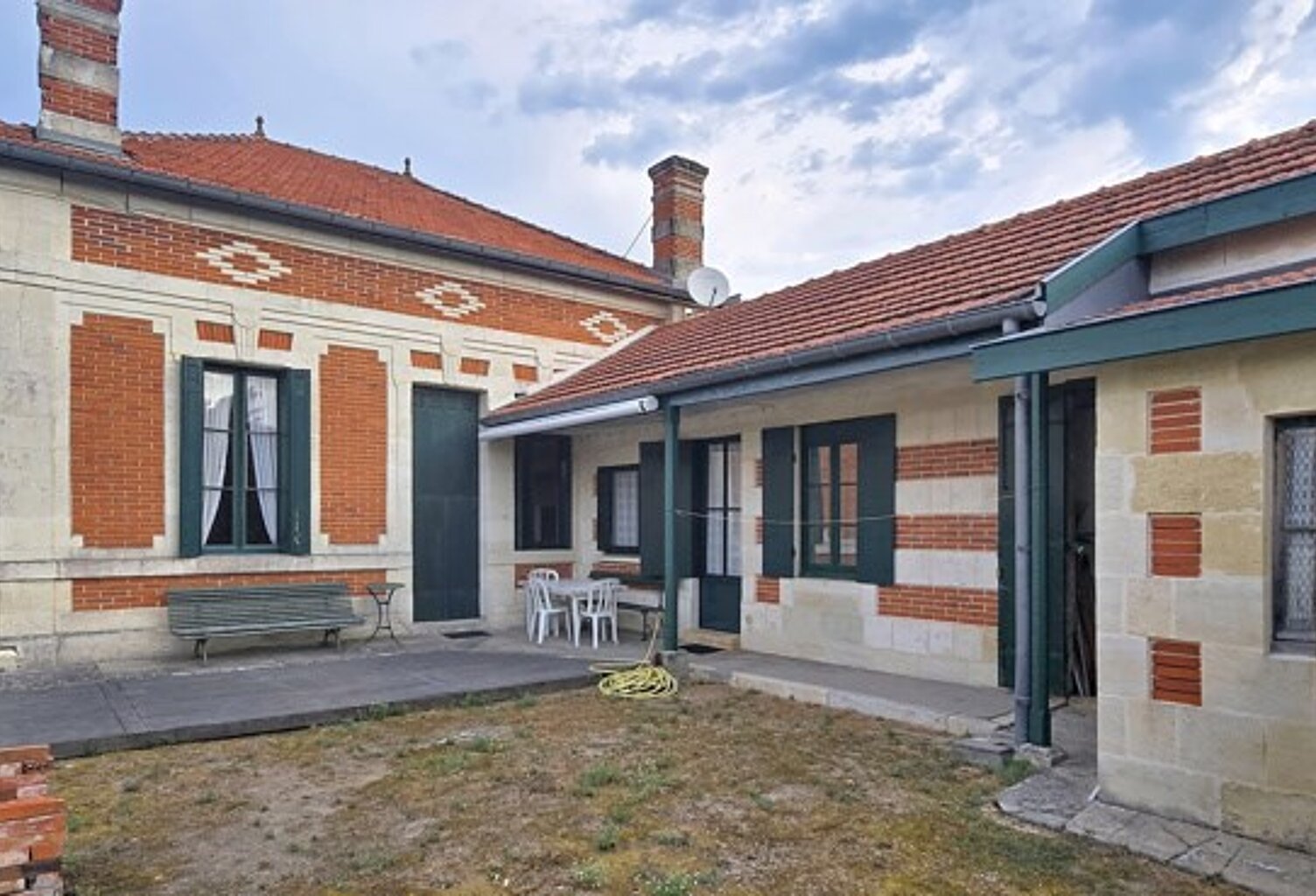 Vente maison 5 pièces 113 m² Soulac-sur-Mer (33780) — photo 1