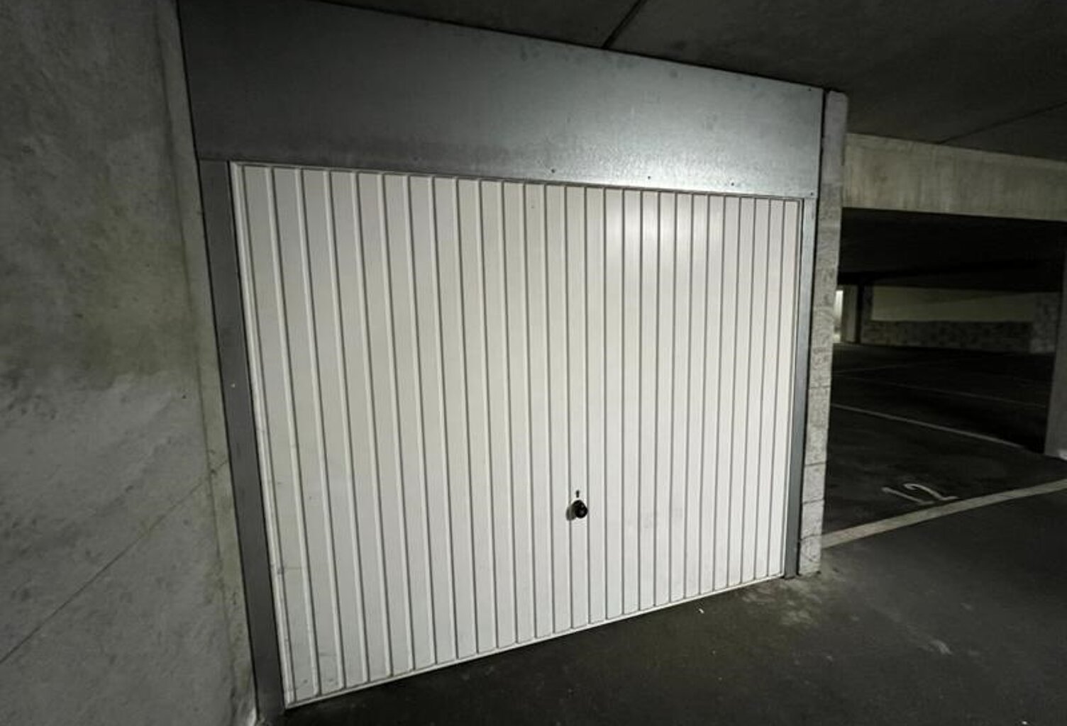 Vente garage   La Rochelle (17000) — photo 1