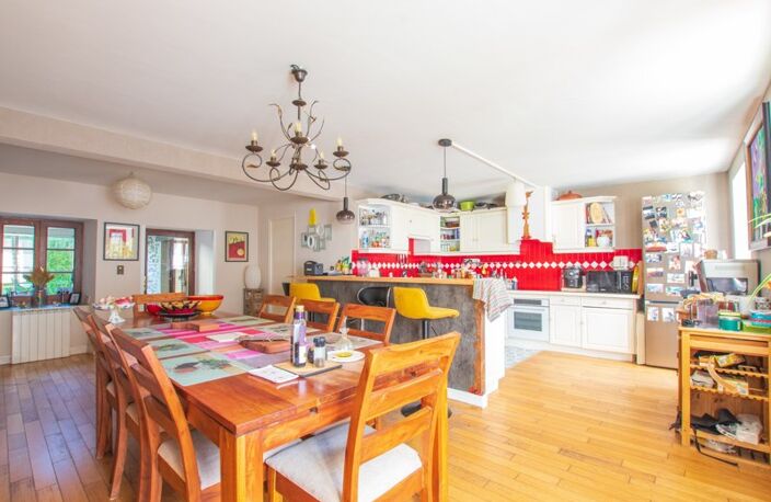Maison en pierre de 7 pièces principales — photo 4