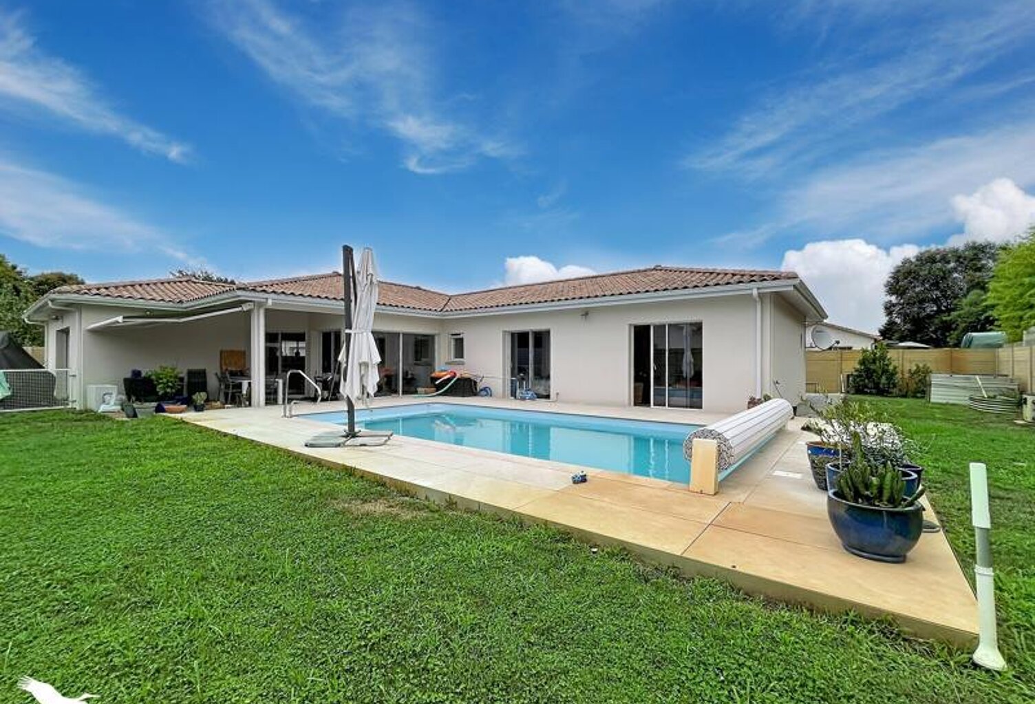 Contemporaine de 6 pièces principales — photo 1