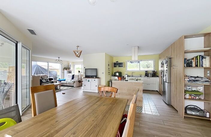 Contemporaine de 6 pièces principales — photo 5