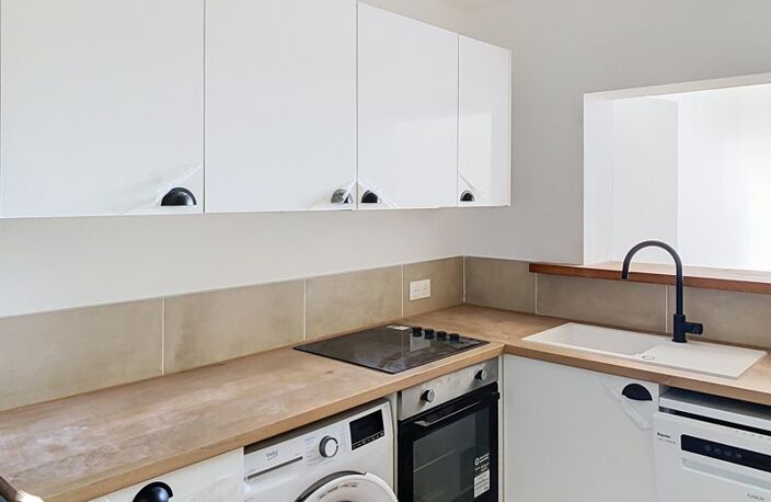 Vente appartement 3 pièces 60 m² Bordeaux (33300) — photo 2