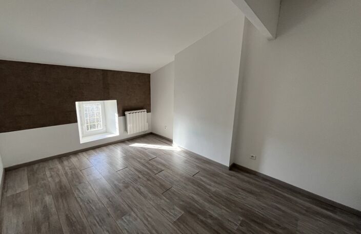 Vente immeuble   Saint-Androny (33390) — photo 3