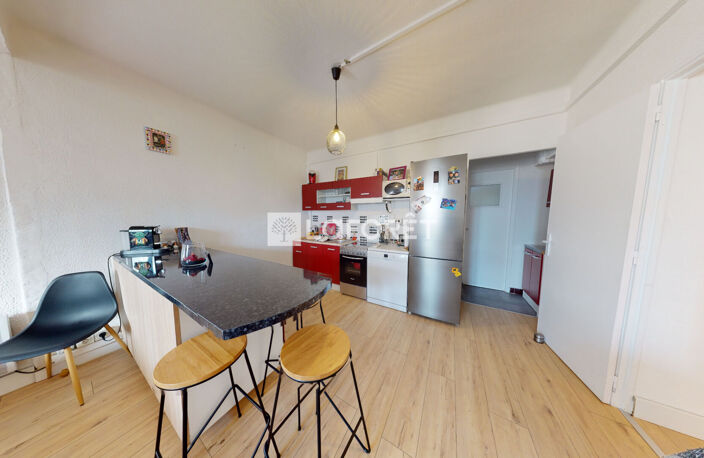 Appartement  type 3  La Fare les Oliviers / — photo 2