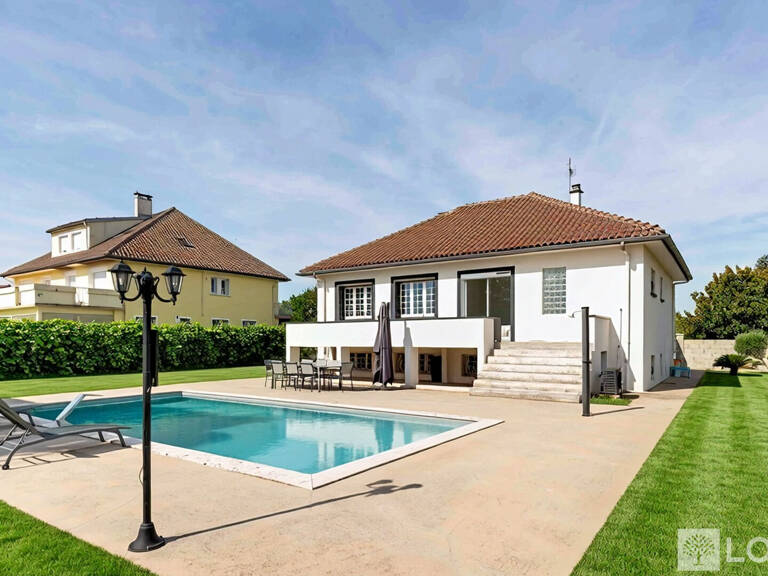 Maison Pusignan 5 pièce(s) 105.45 m2 — photo 1