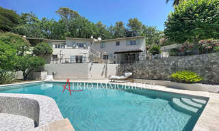 Maison 9 Pièces 280 m² à vendre à Tourrettes-sur-Loup (06140)