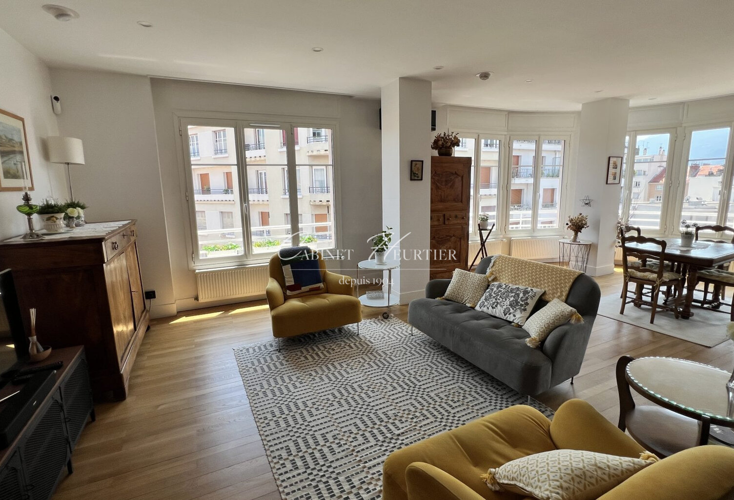 GRENOBLE T6 de 197m² avec terrasse et ascenseur privé — photo 1