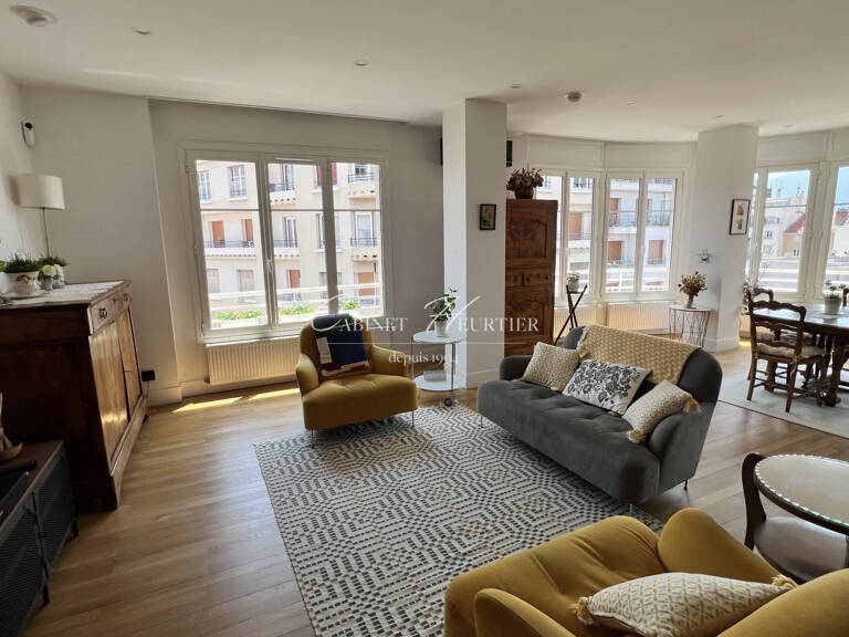 GRENOBLE T6 de 197m² avec terrasse et ascenseur privé — photo 1