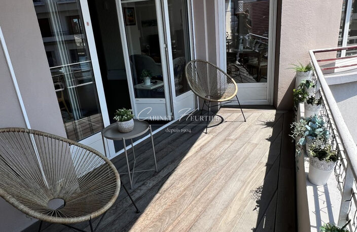 GRENOBLE T6 de 197m² avec terrasse et ascenseur privé — photo 4