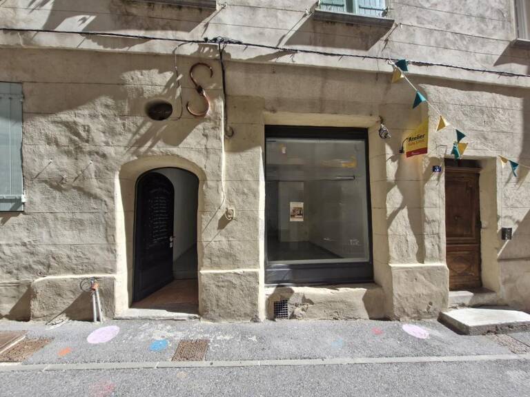 Local commercial de 28m² à Forcalquier — photo 1