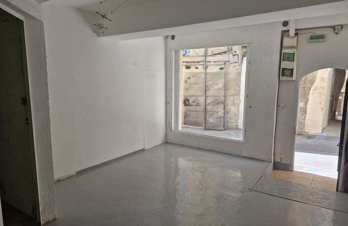Local commercial de 28m² à Forcalquier — photo 4