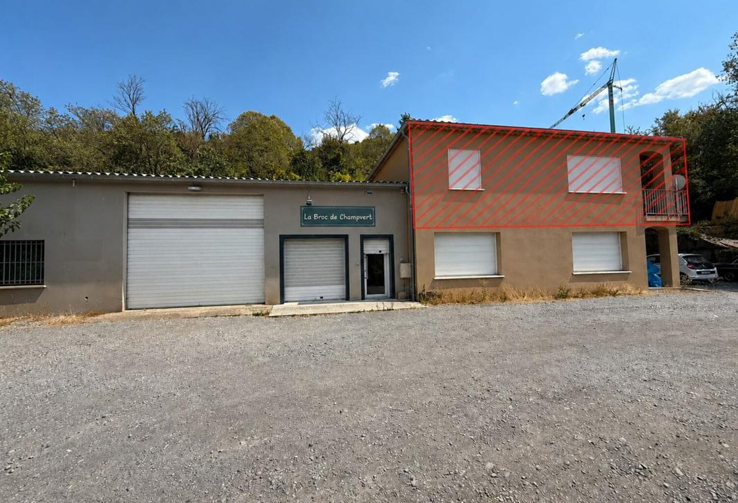 Local commercial et/ou professionnel à vendre — photo 1