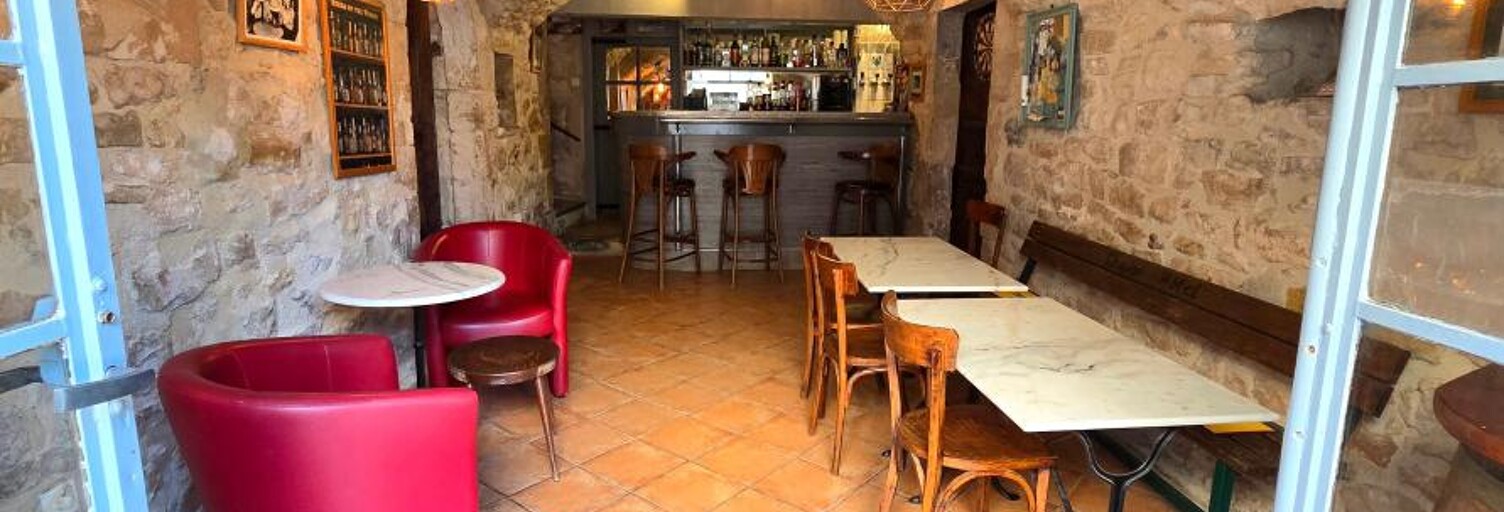 Maison 8 Pièces 218 m² à vendre à Vagnas (07150)