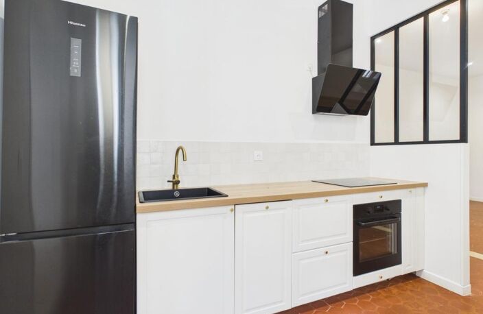 A VENDRE APPARTEMENT F3 PROCHE COURS NAPOLEON — photo 4