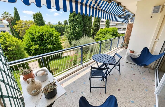 Cœur Cimiez, résidence de renom, calme, balcon et terrasse, vue dégagée, cave et garage — photo 3
