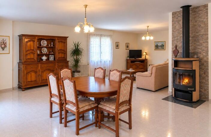 Maison à vendre 8 pièces de 138m2 et terrain de 1502m2 Porchères (33) — photo 2