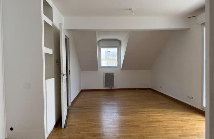LE PERREUX-SUR-MARNE – VUE EXCEPTIONNELLE SUR LA MARNE – 2 MIN RER A – 4 PIÈCES 75 M² – DERNIER ÉTAGE – ASCENSEUR – BALCONS – PARKING — photo 3