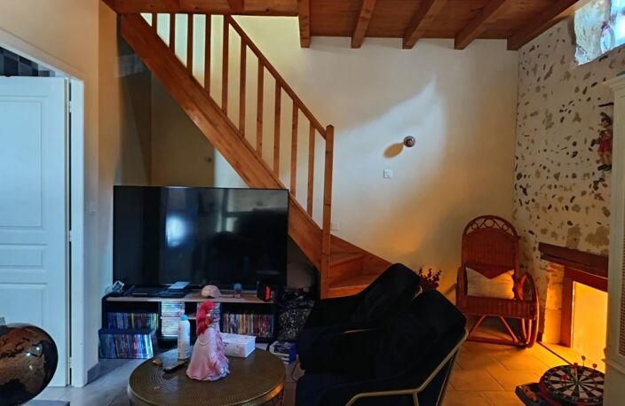 APPARTEMENT T3  QUARTIER HISTORIQUE — photo 4