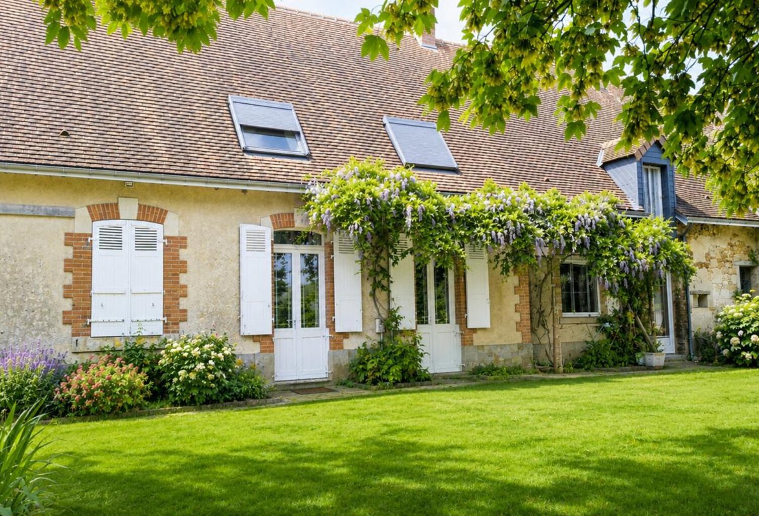 Longère de caractère – Plus de 200 m² habitables – Charme authentique et fort potentiel — photo 1