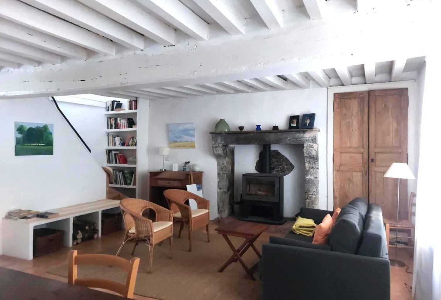 Maison en Pierre avec des Belles pièces lumineuses et des superbes volumes — photo 1