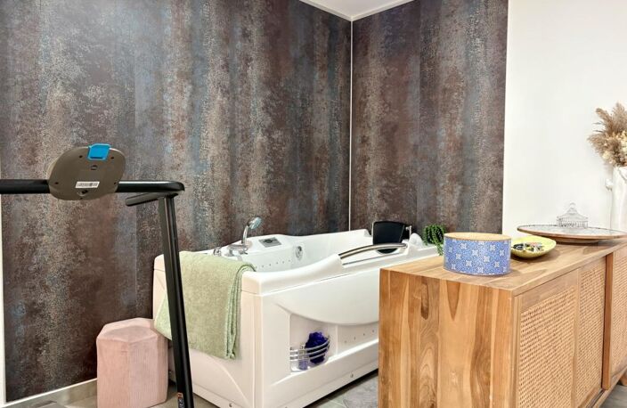 EXCLUSIVITÉ – BIEN MIXTE HABITATION & PROFESSIONNEL | BOIS DE NÈFLES (BAISSE DE PRIX) — photo 2