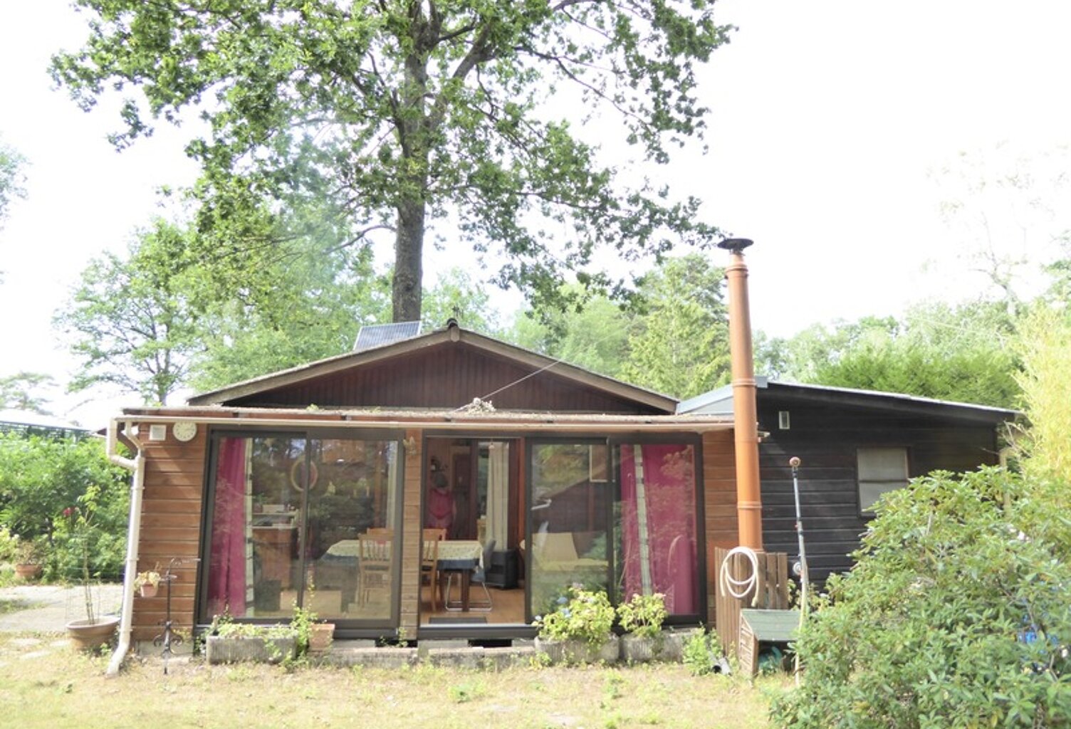 Chalet 2 pièces de plain pied avec véranda-salon 53m² — photo 1