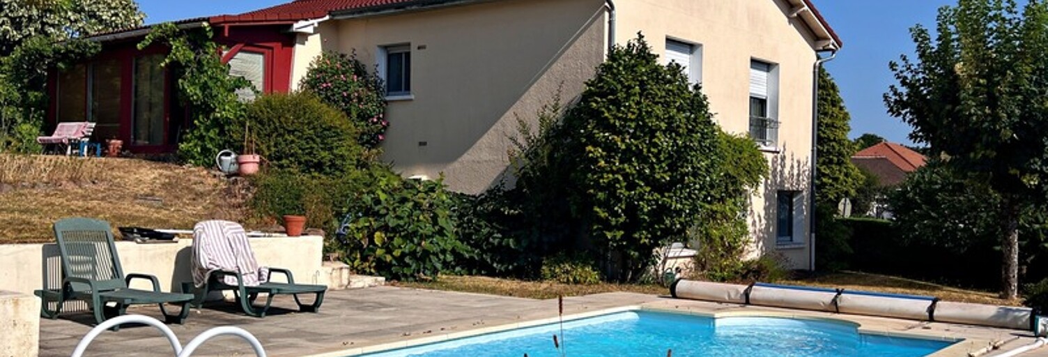 Maison 6 Pièces 132 m² à vendre à Chaptelat (87270)