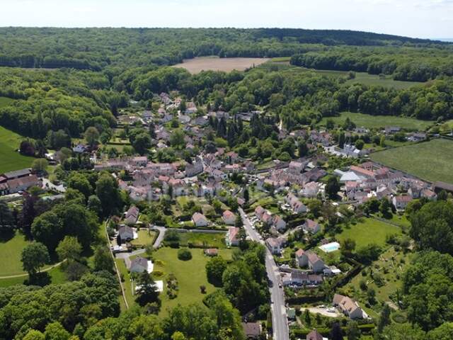 Terrain constructible à vendre de 679,00 m² à NOISY SUR OISE (95) — photo du bien