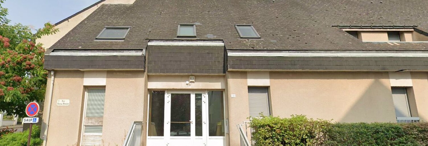 Immeuble  20 m² à vendre à Loches (37600)