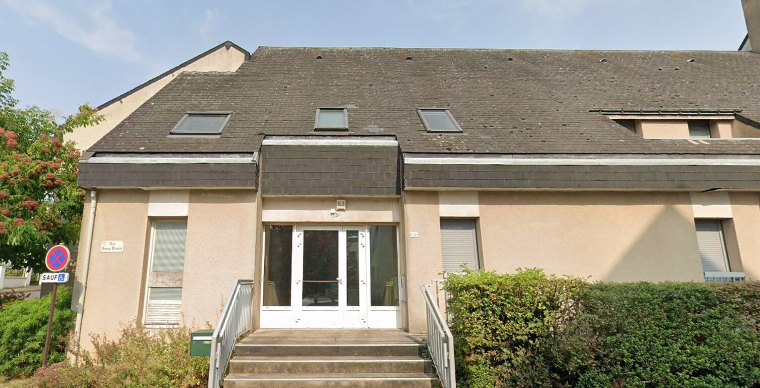 À vendre immeuble de 760 m2 à Loches, quartier des Bas Clos — photo 1