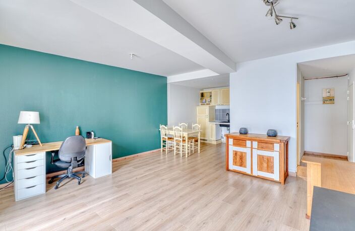 Idéal invest : Studio 32 m² rénové intégralement – Quartier Gorge de Loup — photo 2