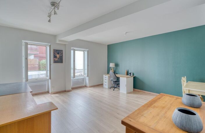 Idéal invest : Studio 32 m² rénové intégralement – Quartier Gorge de Loup — photo 4