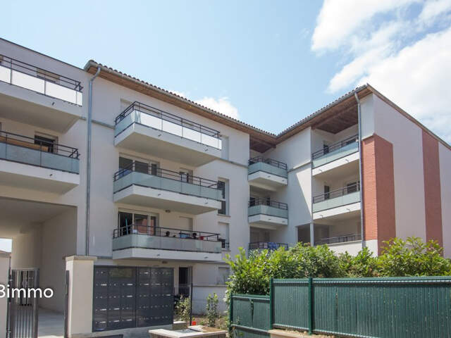 MONDONVILLE - T2 récent avec terrasse et parkings — photo du bien