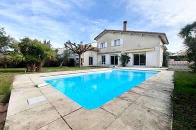 Maison 5 pièces 2500 €
