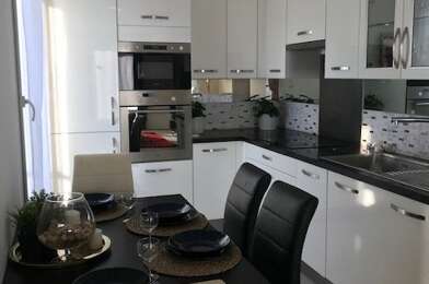 Appartement 3 pièces 1385 €