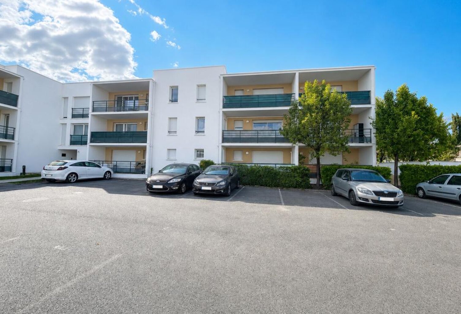 À VENDRE – Appartement T2 avec terrasse, climatisation et deux parkings – Saint-Paul-lès-Dax – Secteur Lac de Christus — photo 1