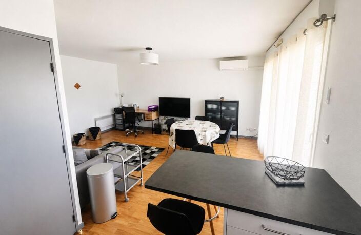 À VENDRE – Appartement T2 avec terrasse, climatisation et deux parkings – Saint-Paul-lès-Dax – Secteur Lac de Christus — photo 3