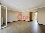 Appartement À Vendre Faux T4 - Six Fours Les Plages - 1er étage — photo 2