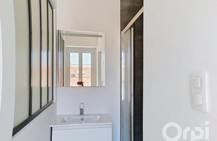 A vendre grand studio neuf de 22 m² avec terrasse de 20 m² et place de parking privative — photo 5