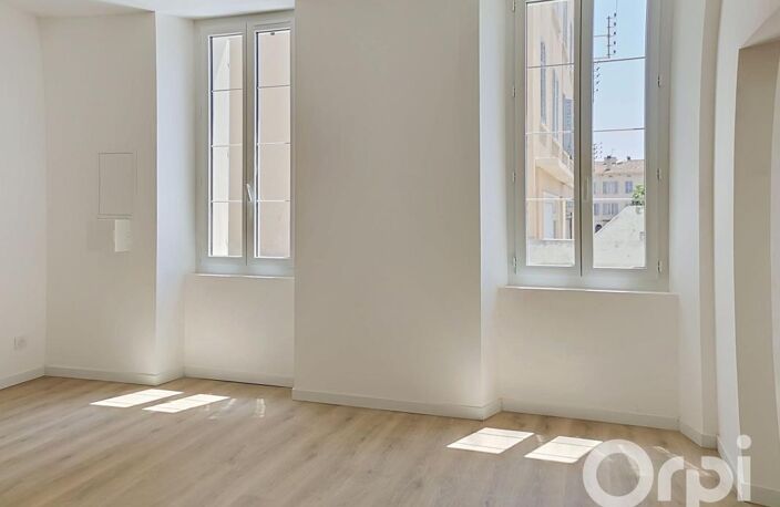 A vendre type 2 neuf avec terrasse privative et parking privatif sans charge — photo 3