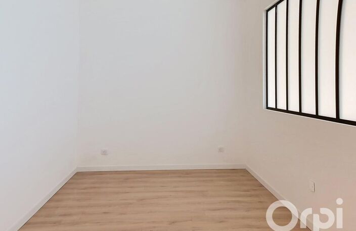 A vendre type 2 neuf avec terrasse privative et parking privatif sans charge — photo 5