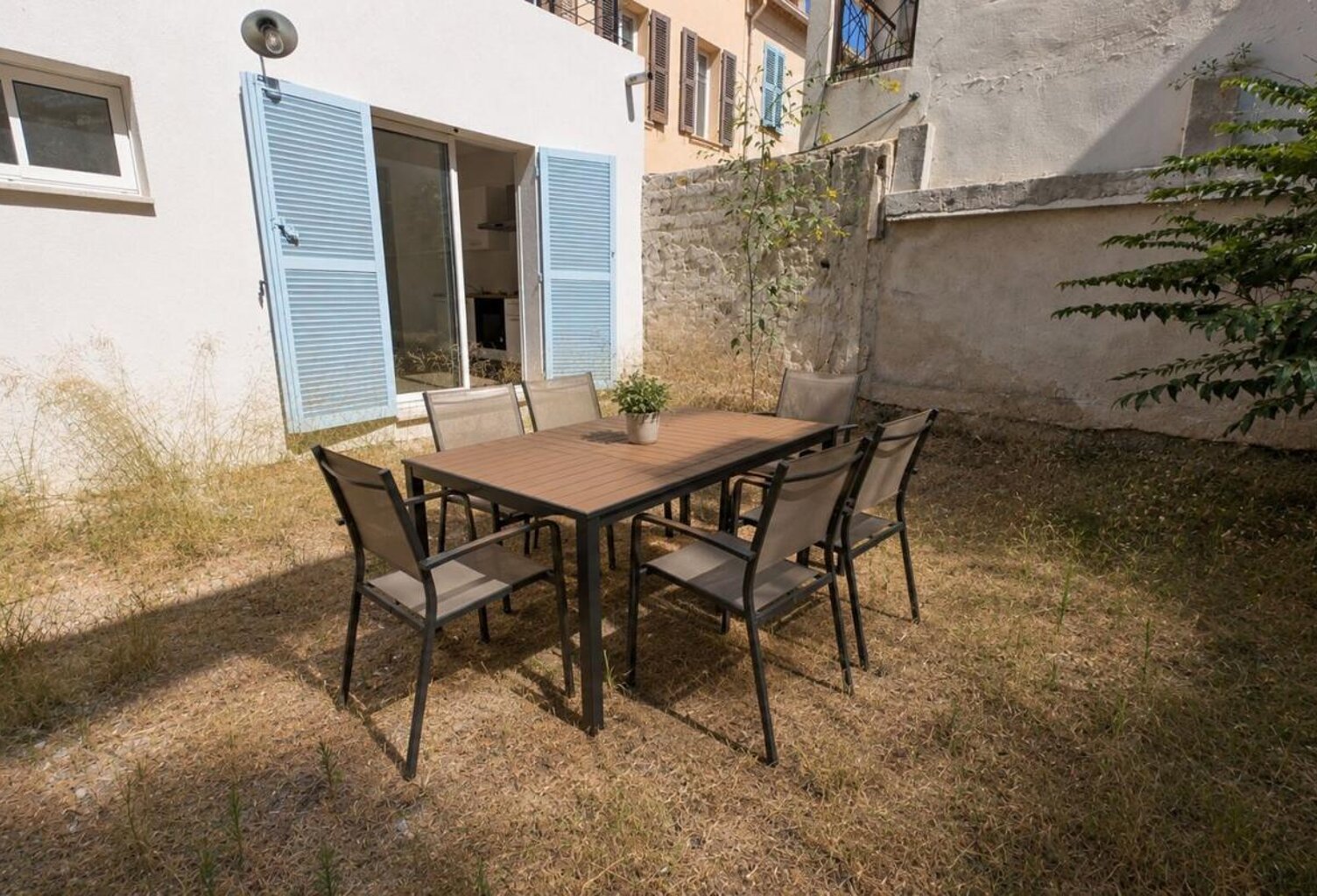 À vendre – T2 neuf en rez-de-jardin avec entrée indépendante, jardin privatif de 40 m² et parking privatif — photo 1