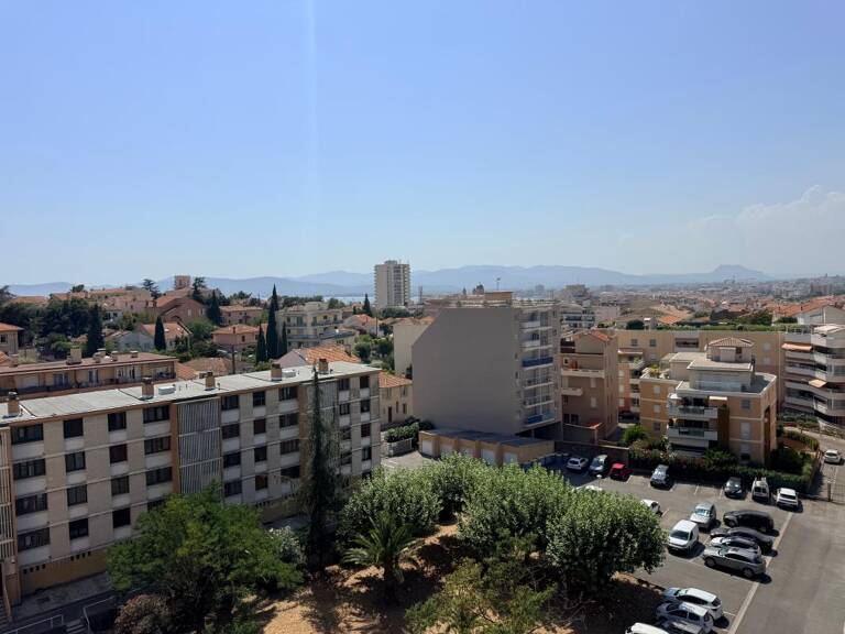 Appartement F2/F3 Centre Ville, Saint-Raphaël 51 m², vue dégagée — photo 1