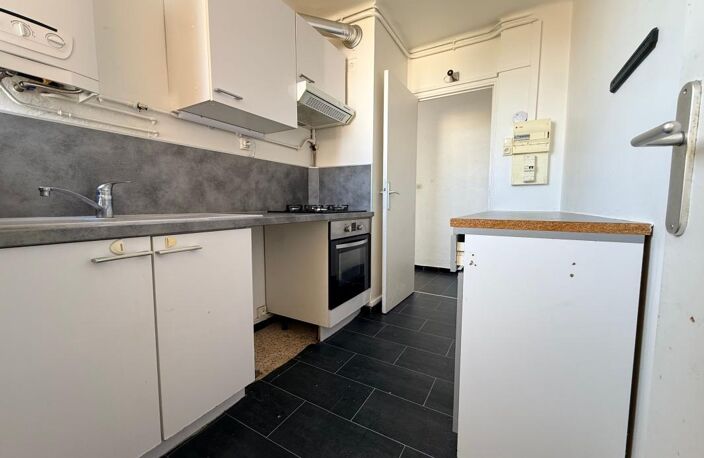 Appartement F2/F3 Centre Ville, Saint-Raphaël 51 m², vue dégagée — photo 3