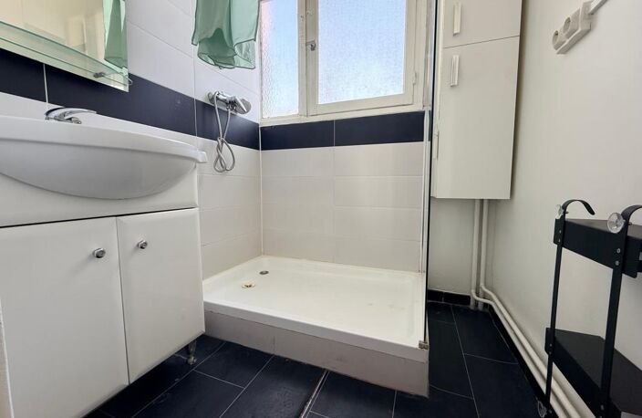 Appartement F2/F3 Centre Ville, Saint-Raphaël 51 m², vue dégagée — photo 4