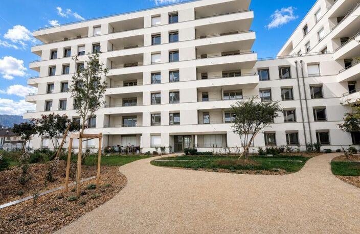 T4 récent avec garage double — photo 2