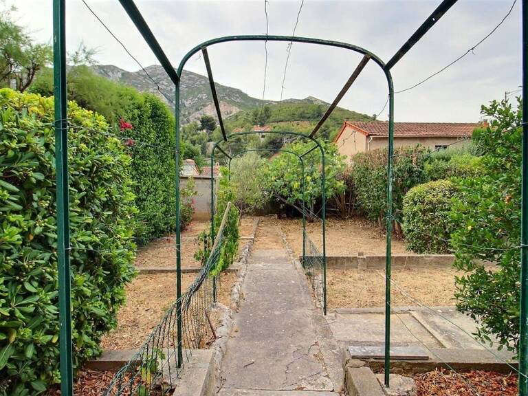 A VENDRE - MAISON T4 - JARDIN - GARAGE - STUDIO - SECTEUR HAUTS DE SAINT LOUP - 13010 MARSEILLE - — photo 1